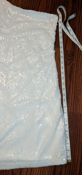 Dress - Picture 4 of 4